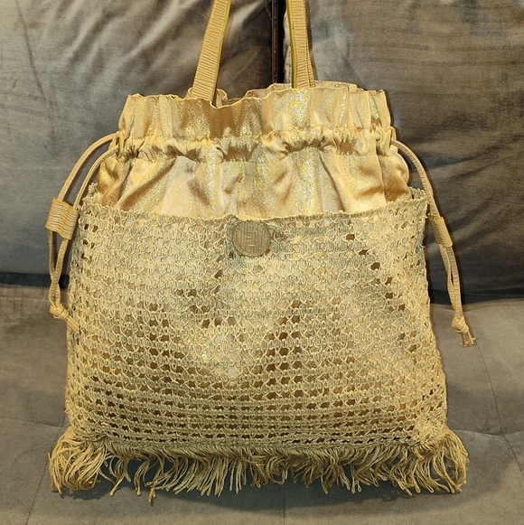 VINTAGE FENDI ZUCCA CROCHET GOLD  METALLIC DRAW-STRING SHOULDER BAG WITH FRINGES - Picture 2 of 16